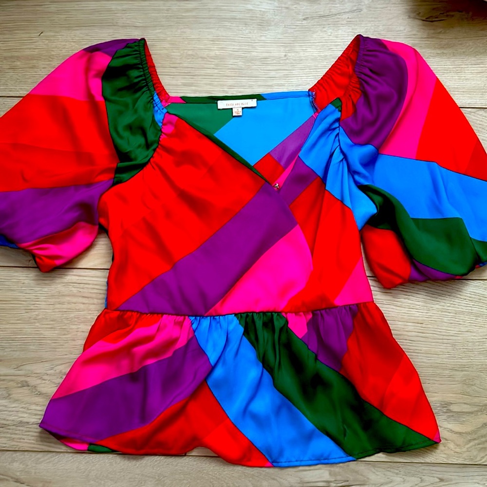 BNWOT Skies are Blue colorful peplum blouse